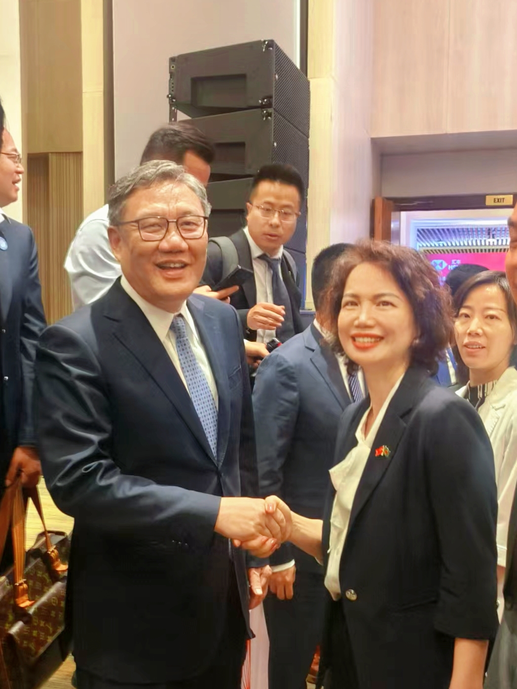 mg冰球突破奢华版(试玩)官方网站