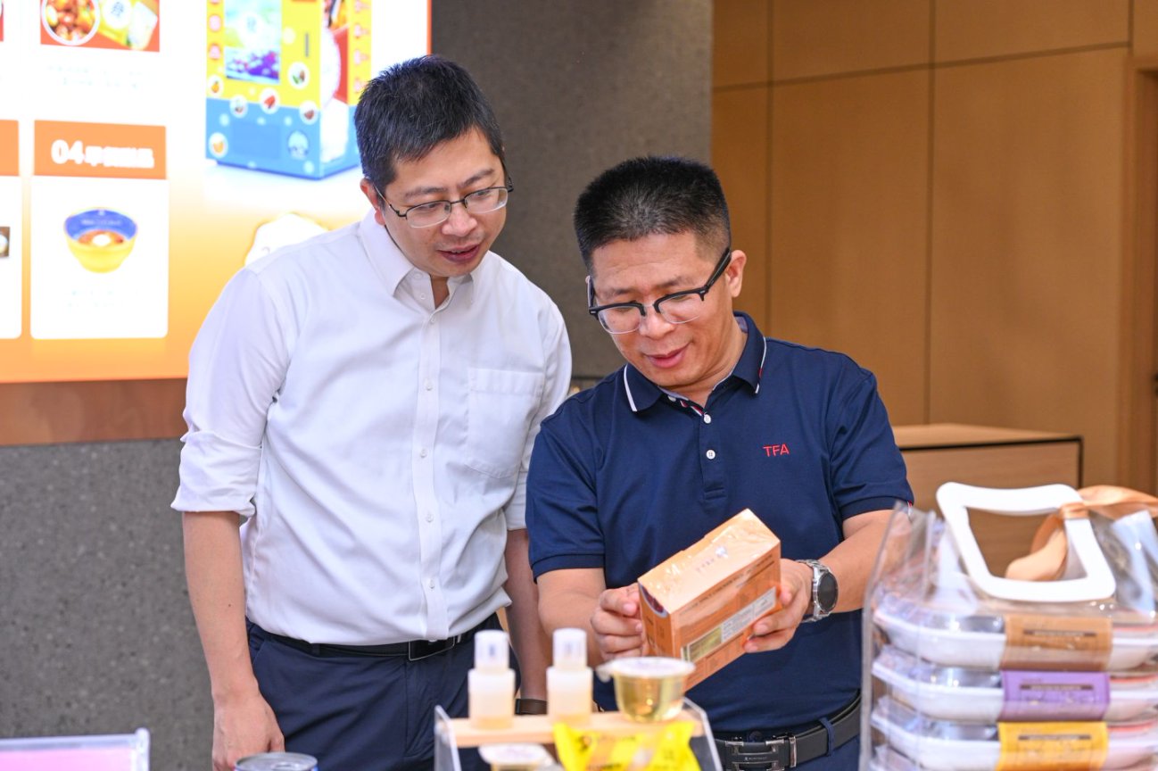 肖幼荣介绍mg冰球突破豪华版产品